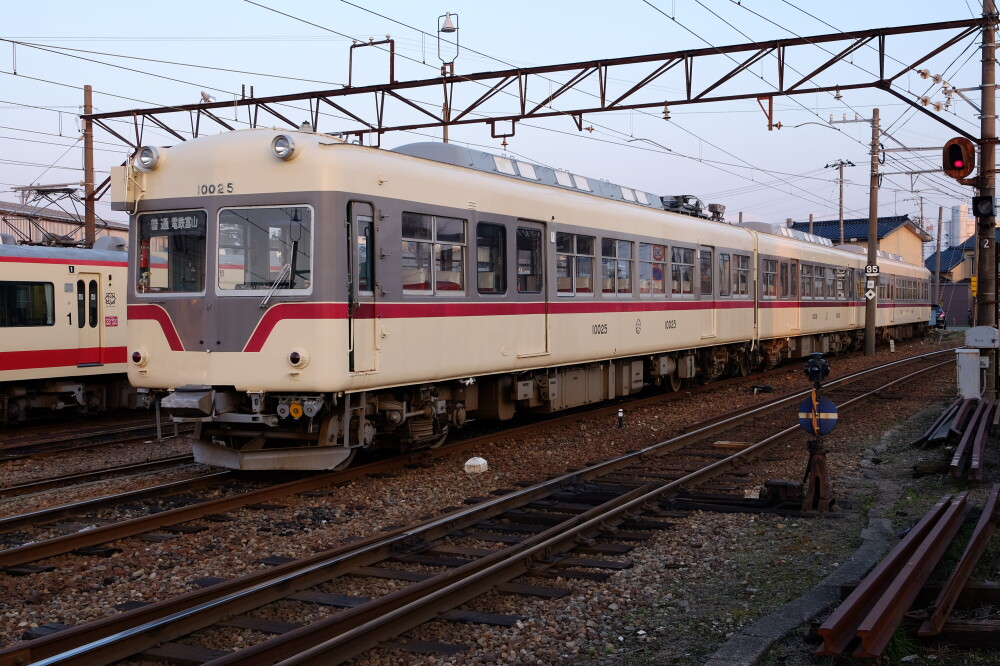 富山地方鉄道 稲荷町駅